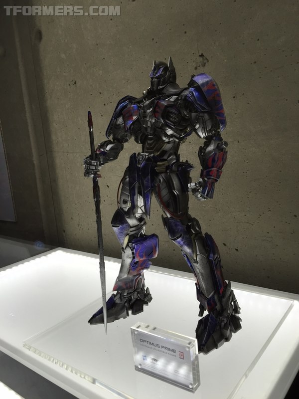 SDCC 2015   Transformers Comicave Optimus Prime Bumblebee Statues From,Bluefin  (7 of 24)